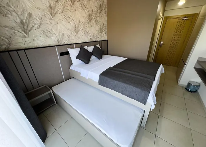 Economy Triple Room