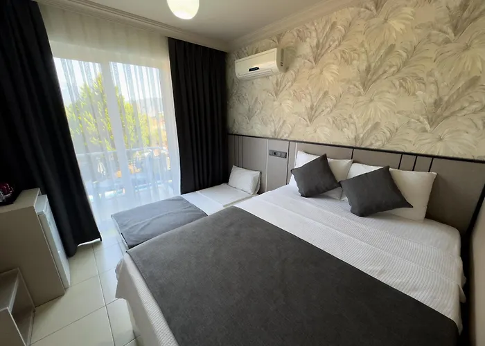 Economy Triple Room