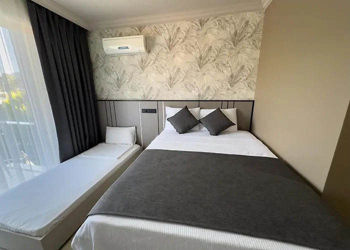 Economy Triple Room